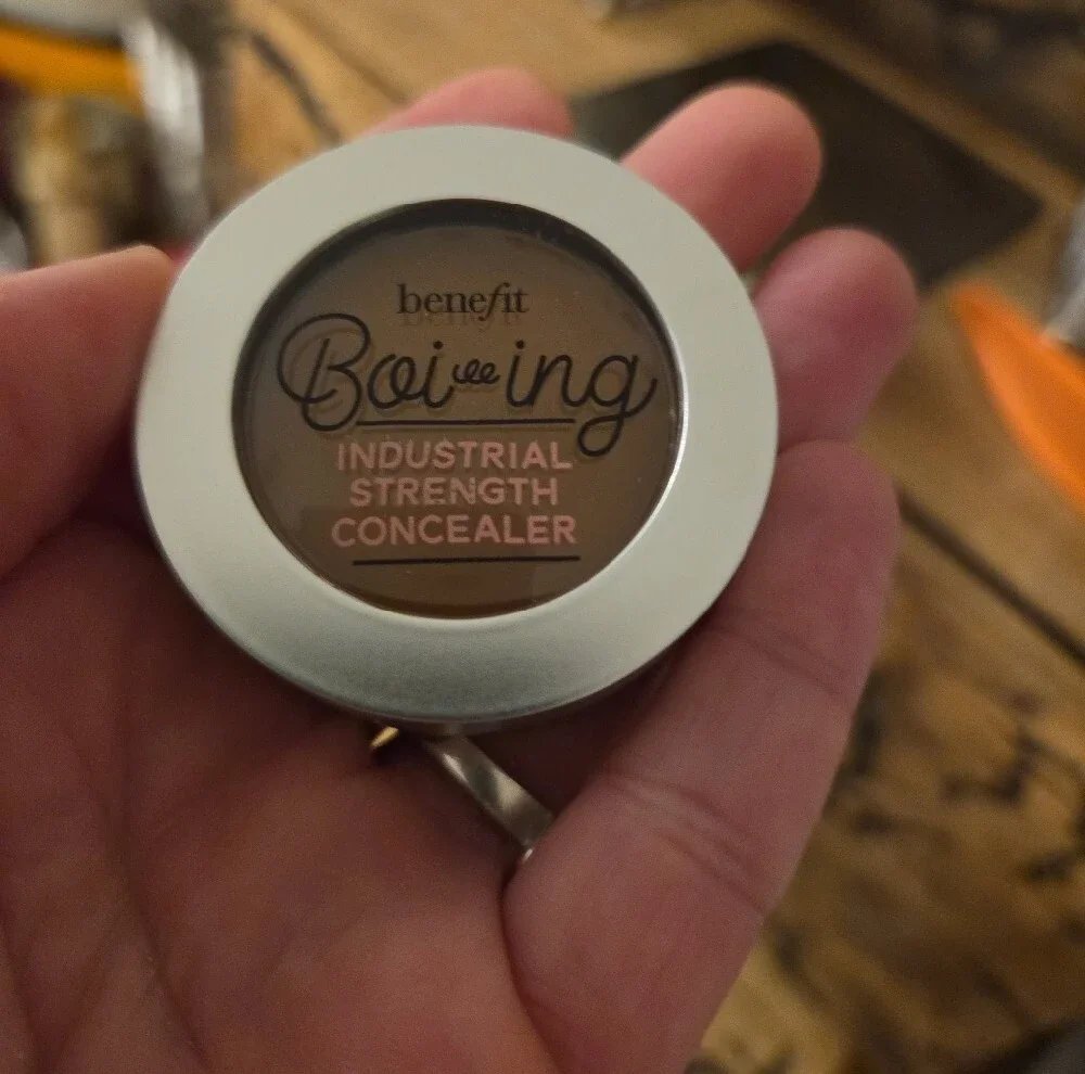 Benefit Boi-ing Industrial Strength Concealer - No 6 Full Coverage NIB Brown